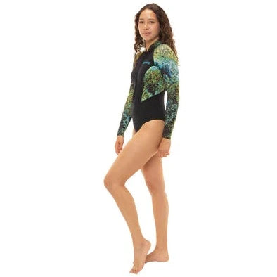 Riffe Women's Spring suit.